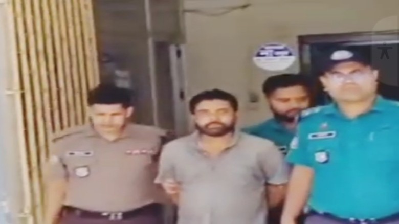রাজশাহীতে সিকিউরিটি গার্ডকে মা'র'ধ'র ও হ'ত্যা'র হু'ম'কি, গ্রেপ্তার ১...