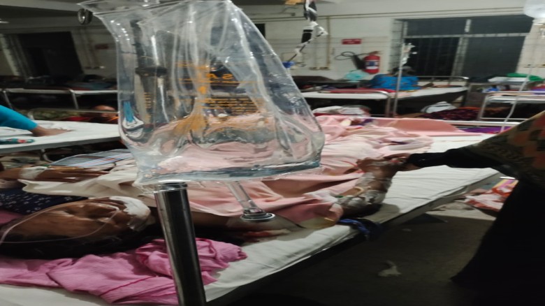 রাজশাহীতে গভীর রাতে মা ও ভাইকে হাসুয়া দিয়ে জবাই করলেন ছোট ছেলে...