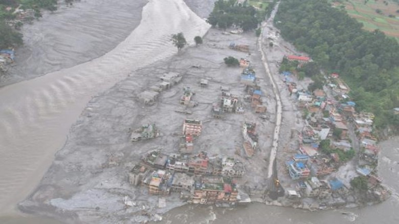 নেপালে পাহাড়ি ঢলে প্রাণহানি বেড়ে ৯০৩
