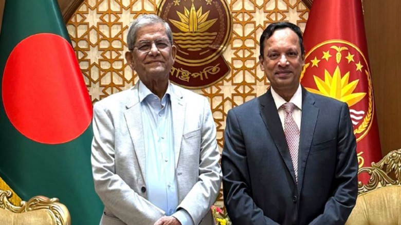 রাষ্ট্রপতির সঙ্গে অ্যাটর্নি-জেনারেলের সৌজন্য সাক্ষাৎ...