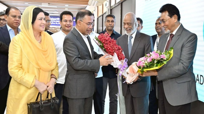 নিউইয়র্ক সফর শেষে ঢাকায় ফিরেছেন প্রধানমন্ত্রী তারেক রহমান