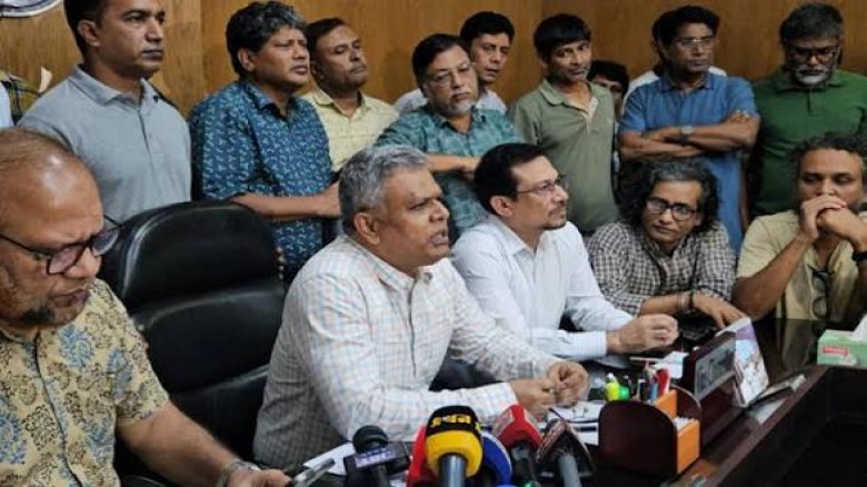রাবিতে সাংবাদিকদের ওপর হামলা: নির্ধারিত সময়ে জমা হয়নি তদন্ত প্রতিবেদন...