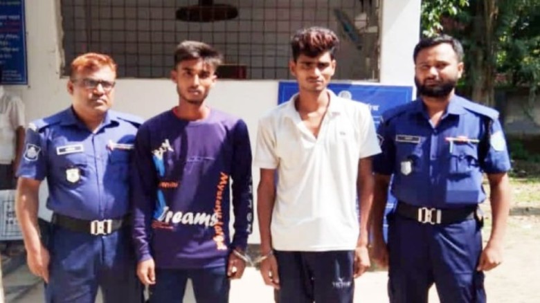 আত্রাইয়ে ছিনতাই চেষ্টার ঘটনায় ২জন গ্রেফতার...